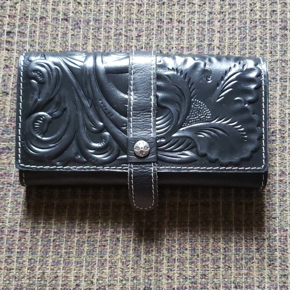 Patricia Nash wallet